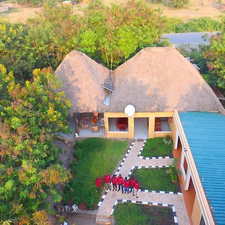 Irungu Forest Safari Lodge Katunguru 외부 사진
